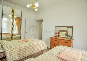 شقة للبيع في كاستل بسعر مناسب -غرفتين وصالة -اثاث انيق -كاستل / الانيا 