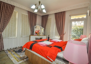 شقة للبيع في كاستل بسعر مناسب -غرفتين وصالة -اثاث انيق -كاستل / الانيا 