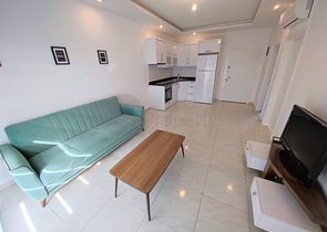 قريبة من البحر والخدمات -شقة غرفة وصالة في محمودلار / الانيا 