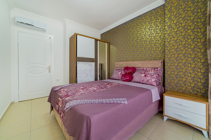 قريبة من البحر - شقة غرفة وصالة مفروشة -في محمودلار /الانيا 