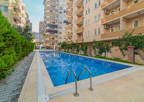 قريبة من البحر - شقة غرفة وصالة مفروشة -في محمودلار /الانيا 