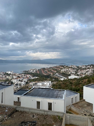 حياة رائعة في شبه جزيرة ذات طبيعة فريدة