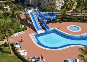 مجمع بخدمات 5 نجوم - شقة غرفة وصالة -في جيكجيلي / الانيا 