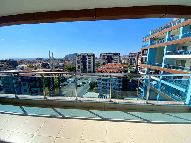 اطلالة بحر -شقة غرفة وصالة ضمن مجمع فاخر في جيكجلي / الانيا 