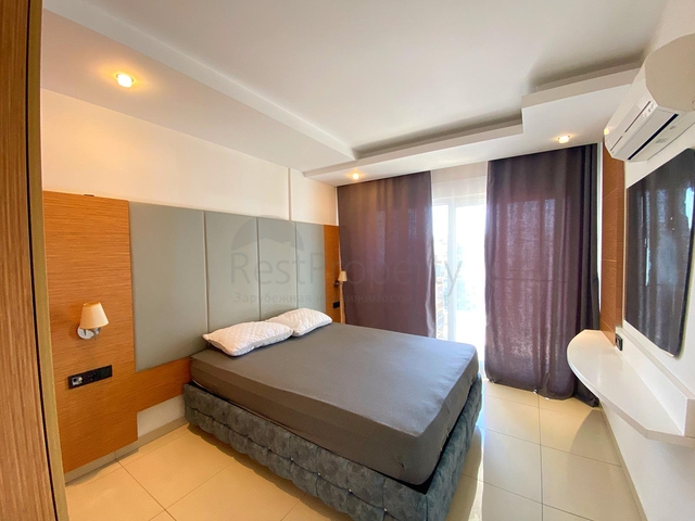 اطلالة بحر -شقة غرفة وصالة ضمن مجمع فاخر في جيكجلي / الانيا 