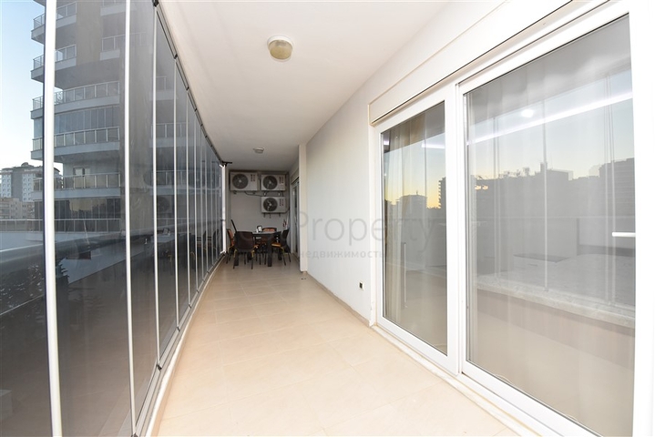 شقة غرفتين وصالة مفروشة -قريبة من البحر والخدمات -محمودلار / الانيا 