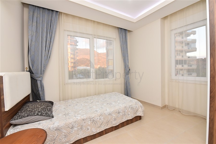 شقة غرفتين وصالة مفروشة -قريبة من البحر والخدمات -محمودلار / الانيا 