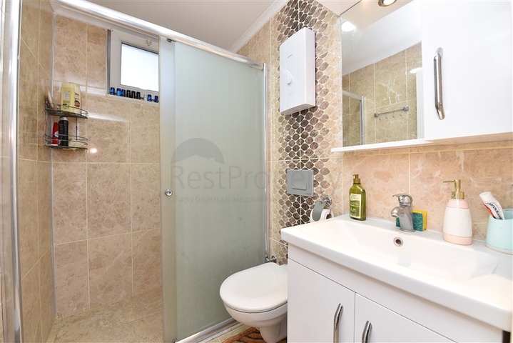 شقة غرفتين وصالة مفروشة -قريبة من البحر والخدمات -محمودلار / الانيا 