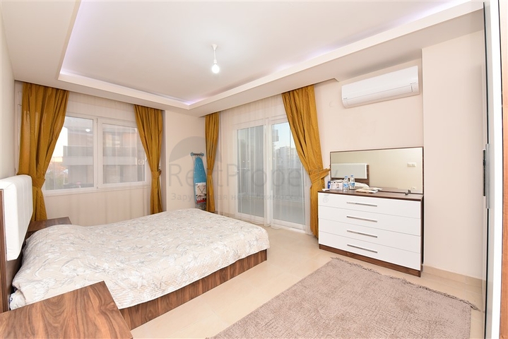 شقة غرفتين وصالة مفروشة -قريبة من البحر والخدمات -محمودلار / الانيا 