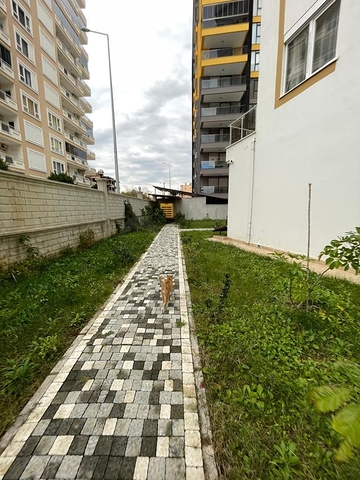 شقة غرفتين وصالة مفروشة -قريبة من البحر والخدمات -محمودلار / الانيا 