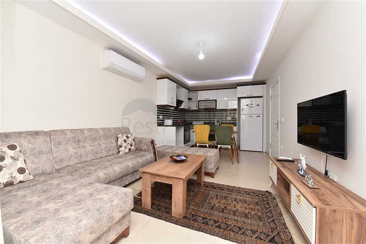 شقة غرفتين وصالة مفروشة -قريبة من البحر والخدمات -محمودلار / الانيا 