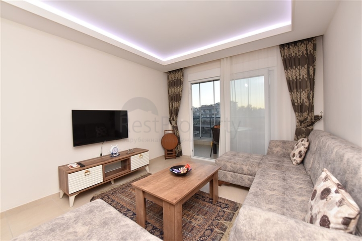 شقة غرفتين وصالة مفروشة -قريبة من البحر والخدمات -محمودلار / الانيا 