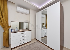 شقة غرفتين وصالة مفروشة -قريبة من البحر والخدمات -محمودلار / الانيا 