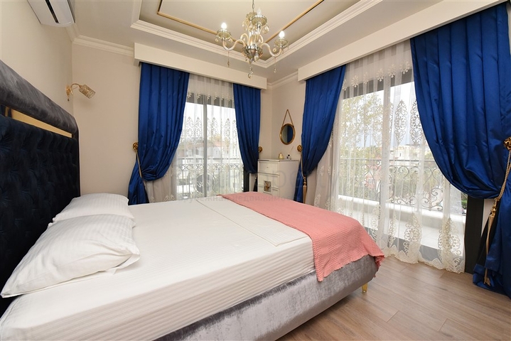 مجمع فاخر في مركز الانيا -شقة غرفتين وصالة انيقة . 