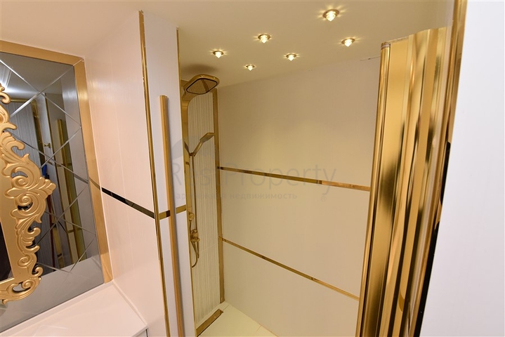 مجمع فاخر في مركز الانيا -شقة غرفتين وصالة انيقة . 