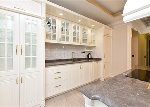 مجمع فاخر في مركز الانيا -شقة غرفتين وصالة انيقة . 