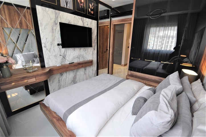 شقة انيقة ضمن مجمع بخدمات 5 نجوم في محمودلار / الانيا 