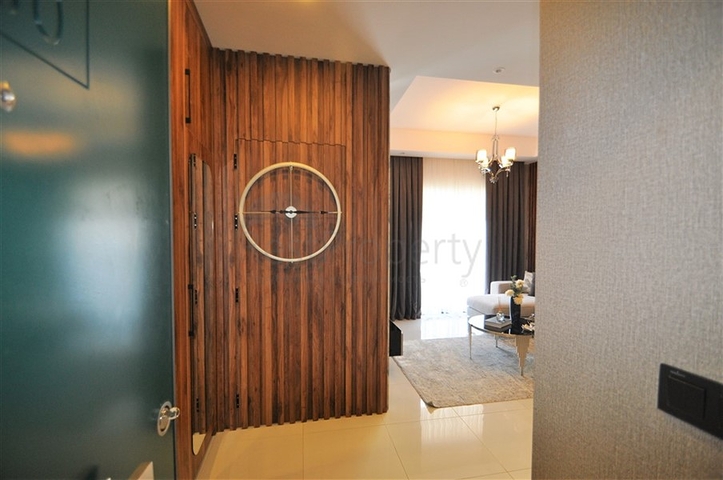 شقة انيقة ضمن مجمع بخدمات 5 نجوم في محمودلار / الانيا 