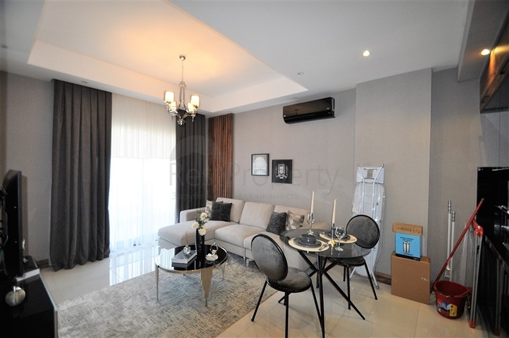 شقة انيقة ضمن مجمع بخدمات 5 نجوم في محمودلار / الانيا 