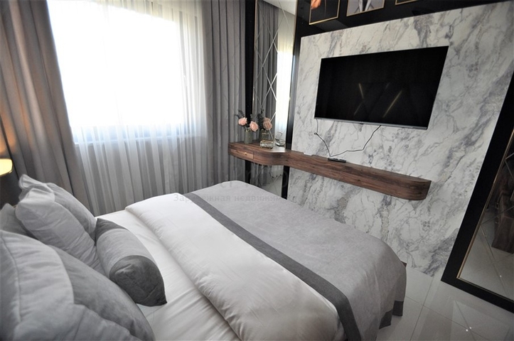 شقة انيقة ضمن مجمع بخدمات 5 نجوم في محمودلار / الانيا 