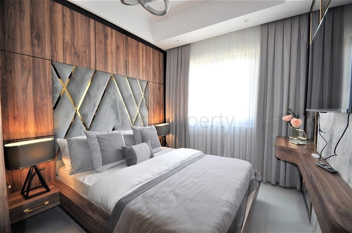 شقة انيقة ضمن مجمع بخدمات 5 نجوم في محمودلار / الانيا 