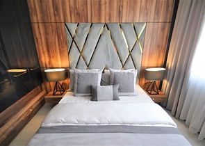 شقة انيقة ضمن مجمع بخدمات 5 نجوم في محمودلار / الانيا 