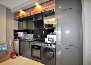 شقة انيقة ضمن مجمع بخدمات 5 نجوم في محمودلار / الانيا 