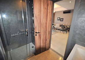 شقة انيقة ضمن مجمع بخدمات 5 نجوم في محمودلار / الانيا 