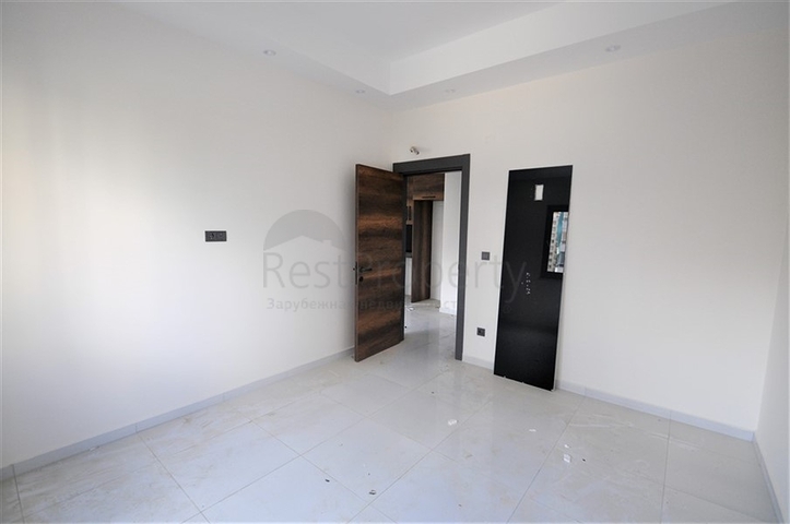 مناسبة للعطلات والاستثمار -شقة 1+1 ضمن مجمع حديث في محمودلار/ الانيا 