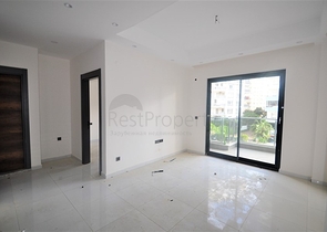 مناسبة للعطلات والاستثمار -شقة 1+1 ضمن مجمع حديث في محمودلار/ الانيا 