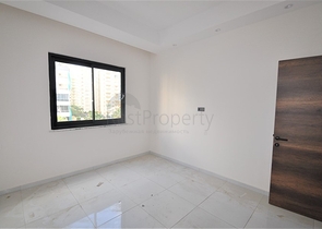 مناسبة للعطلات والاستثمار -شقة 1+1 ضمن مجمع حديث في محمودلار/ الانيا 