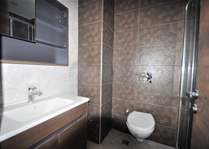 مناسبة للعطلات والاستثمار -شقة 1+1 ضمن مجمع حديث في محمودلار/ الانيا 