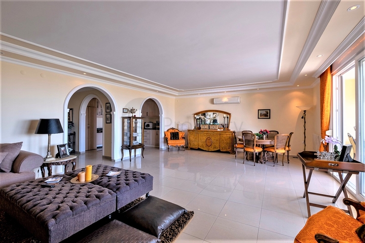 شقة اطلالة بحرية في الانيا - واسعة جدا -تصميم 1+2 - في محمودلار /الانيا 