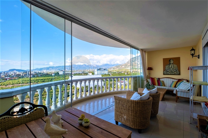 شقة اطلالة بحرية في الانيا - واسعة جدا -تصميم 1+2 - في محمودلار /الانيا 