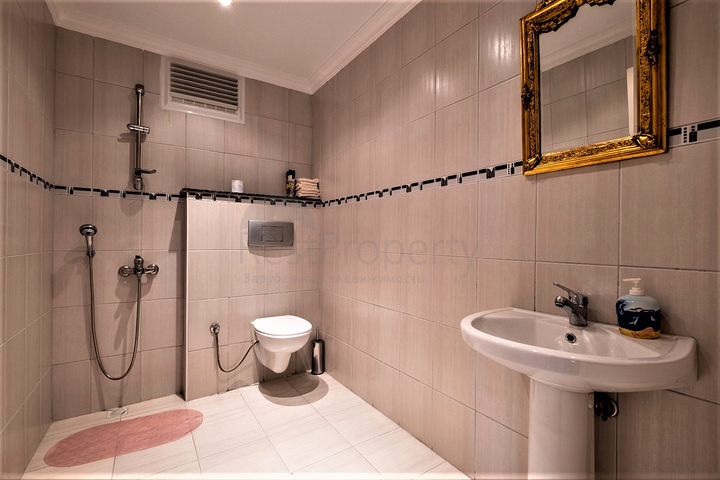 شقة اطلالة بحرية في الانيا - واسعة جدا -تصميم 1+2 - في محمودلار /الانيا 