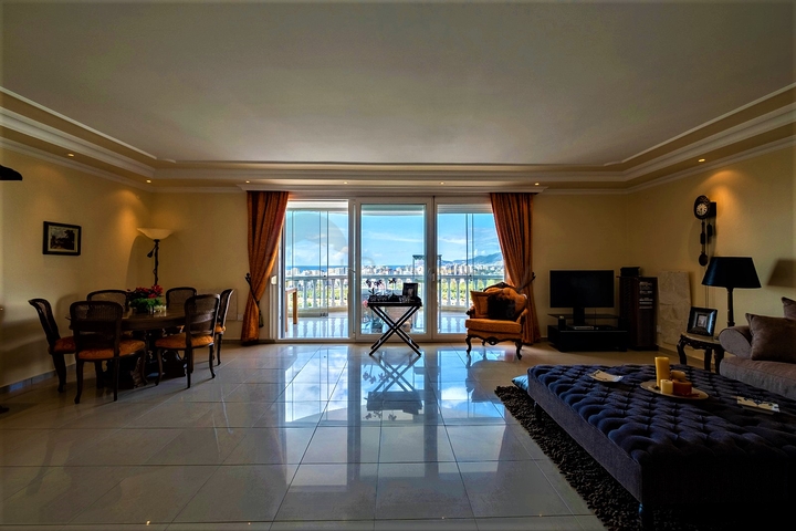 شقة اطلالة بحرية في الانيا - واسعة جدا -تصميم 1+2 - في محمودلار /الانيا 