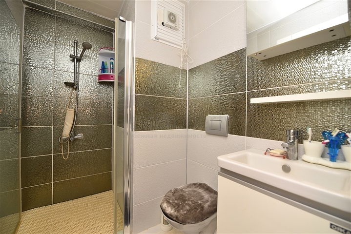 شقق اطلالة بحر في الانيا - تصميم 1+2 مفروشة -مجمع فاخر -في محمودلار / الانيا 