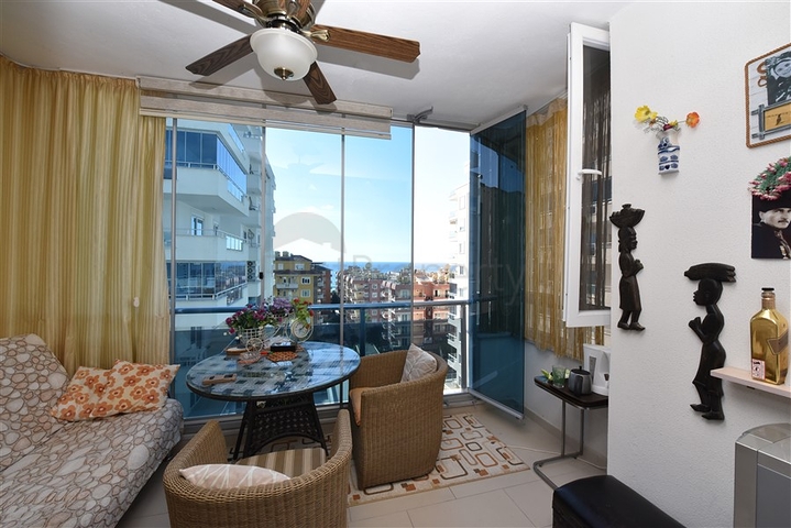 شقق اطلالة بحر في الانيا - تصميم 1+2 مفروشة -مجمع فاخر -في محمودلار / الانيا 