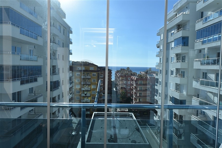 شقق اطلالة بحر في الانيا - تصميم 1+2 مفروشة -مجمع فاخر -في محمودلار / الانيا 