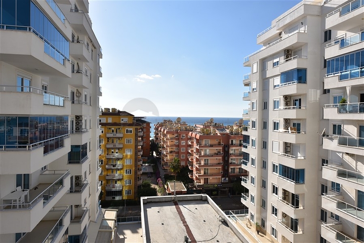 شقق اطلالة بحر في الانيا - تصميم 1+2 مفروشة -مجمع فاخر -في محمودلار / الانيا 