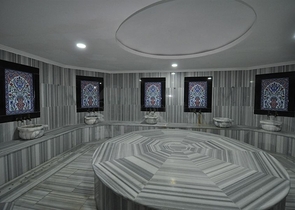 شقق اطلالة بحر في الانيا - تصميم 1+2 مفروشة -مجمع فاخر -في محمودلار / الانيا 