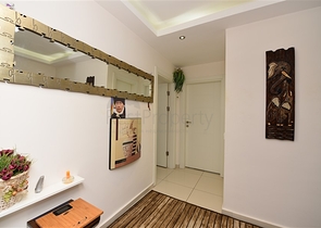 شقق اطلالة بحر في الانيا - تصميم 1+2 مفروشة -مجمع فاخر -في محمودلار / الانيا 