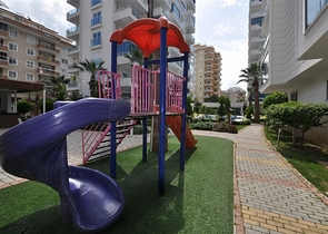 شقق اطلالة بحر في الانيا - تصميم 1+2 مفروشة -مجمع فاخر -في محمودلار / الانيا 