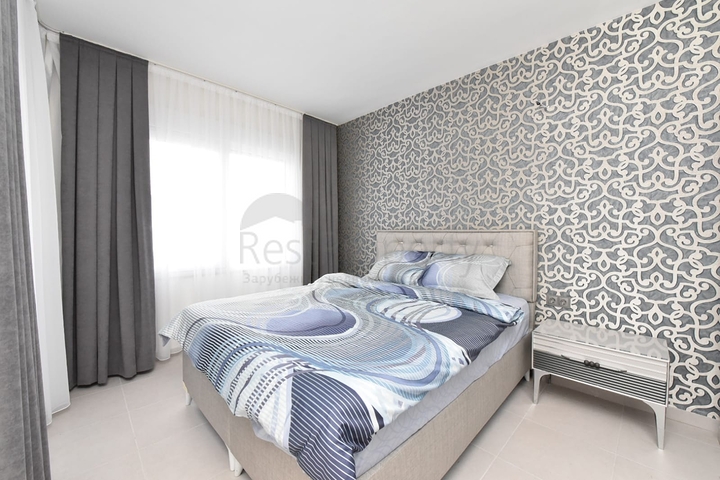 اطلالة بحر - دوبلكس عائلية -4 غرف وصالة مع الاثاث -في محمودلار / الانيا 