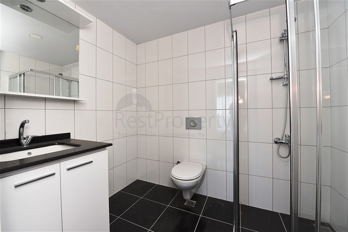 اطلالة بحر - دوبلكس عائلية -4 غرف وصالة مع الاثاث -في محمودلار / الانيا 