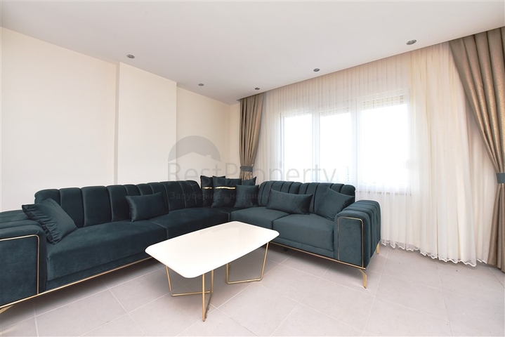 اطلالة بحر - دوبلكس عائلية -4 غرف وصالة مع الاثاث -في محمودلار / الانيا 