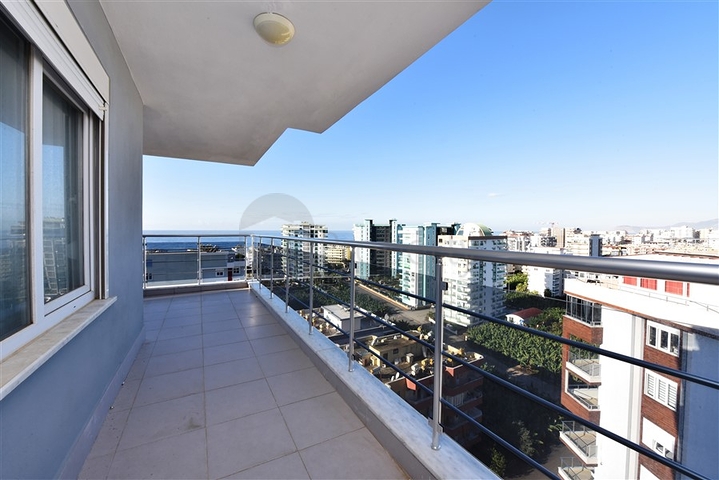 اطلالة بحر - دوبلكس عائلية -4 غرف وصالة مع الاثاث -في محمودلار / الانيا 