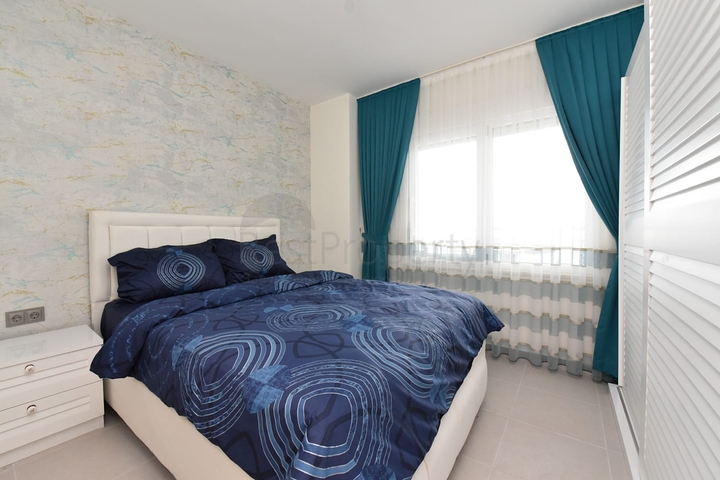 اطلالة بحر - دوبلكس عائلية -4 غرف وصالة مع الاثاث -في محمودلار / الانيا 