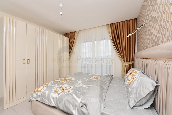 اطلالة بحر - دوبلكس عائلية -4 غرف وصالة مع الاثاث -في محمودلار / الانيا 