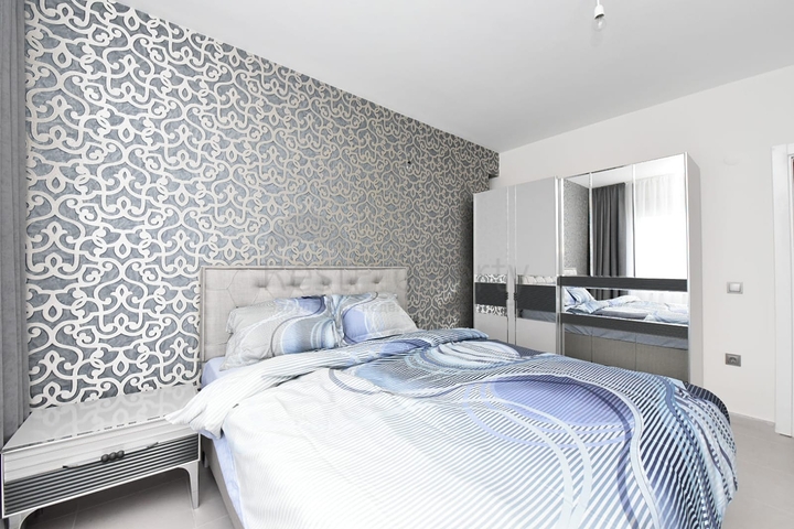 اطلالة بحر - دوبلكس عائلية -4 غرف وصالة مع الاثاث -في محمودلار / الانيا 